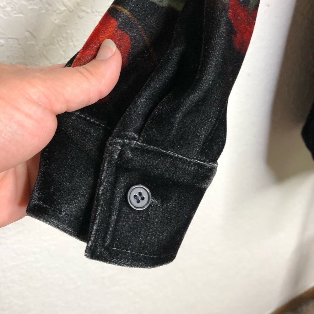 Soft Surroundings black red cream floral velvet velour button down top size PS - Picture 7 of 14